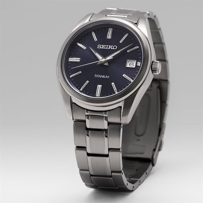 SEIKO MENS TITANIUM SUR373P1